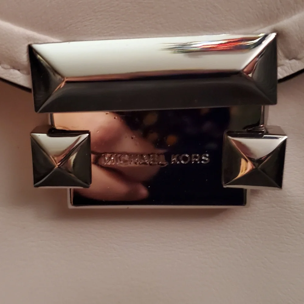 Michael Kors Whitney Satchel, new condition without tags. - Picture 9 of 9